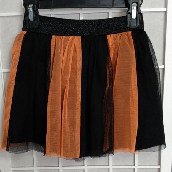 Cat & Jack Black and Orange Pleated Mini Skirt for Casual Outings - Picture 1 of 9